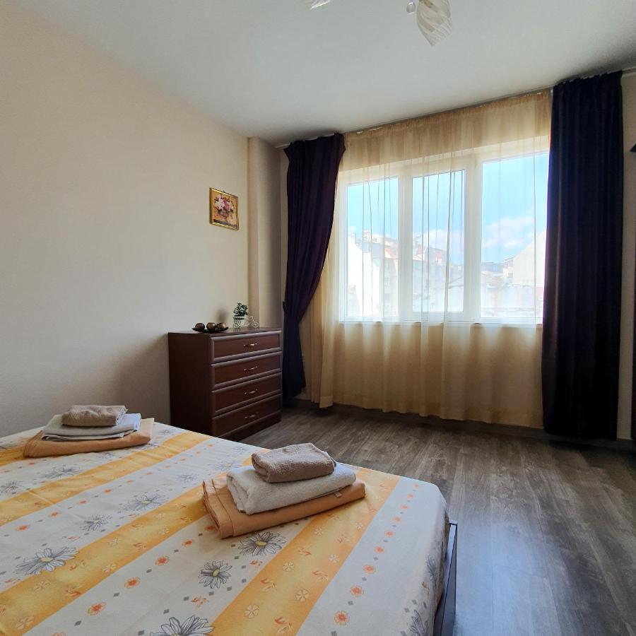 High Esteta Grand Apartment Burgas Ngoại thất bức ảnh